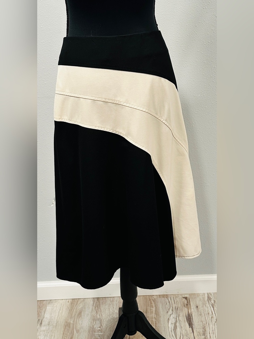 Black and Cream Colorblock Midi Skirt